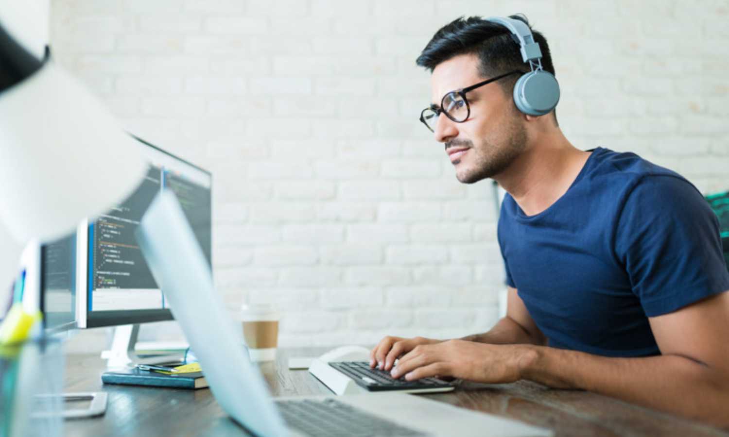 Indonesia to English Language Translator dan Interpreter