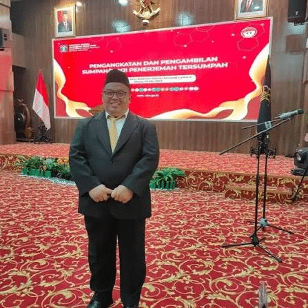 Dedy Sugiharto penerjemah tersumpah